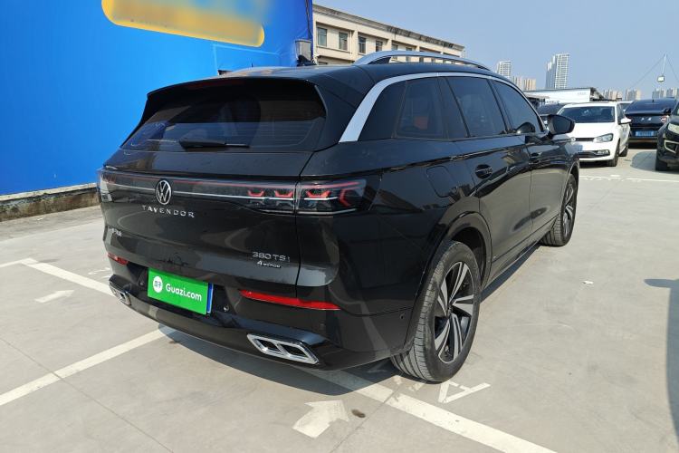 Used Volkswagen Tavendor 2024 Facelifted 380TSI All-Wheel Drive R-Line Cruise Premium Edition