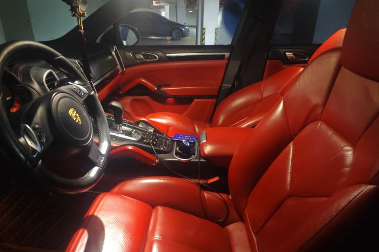 Used Porsche Cayenne 2014 Cayenne Platinum Edition 3.0T