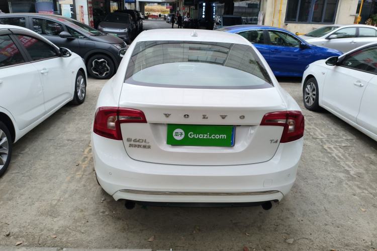 Used Volvo S60 2017 S60L T4 Smart Range Edition
