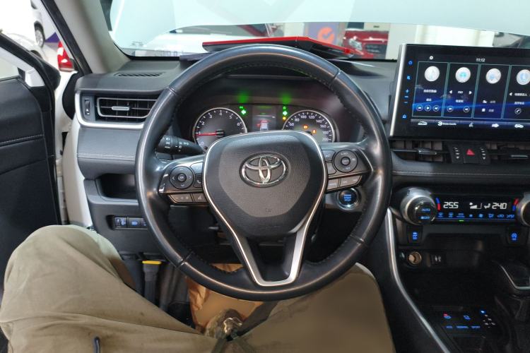 Used Toyota Wildlander 2022 2.0L CVT Two-Wheel Drive Luxury PLUS Edition
