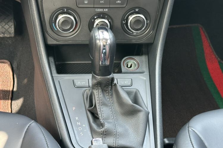 Used Volkswagen Lavida 2019 Lavida Start 1.5L Automatic Trendy Version China VI Standard
