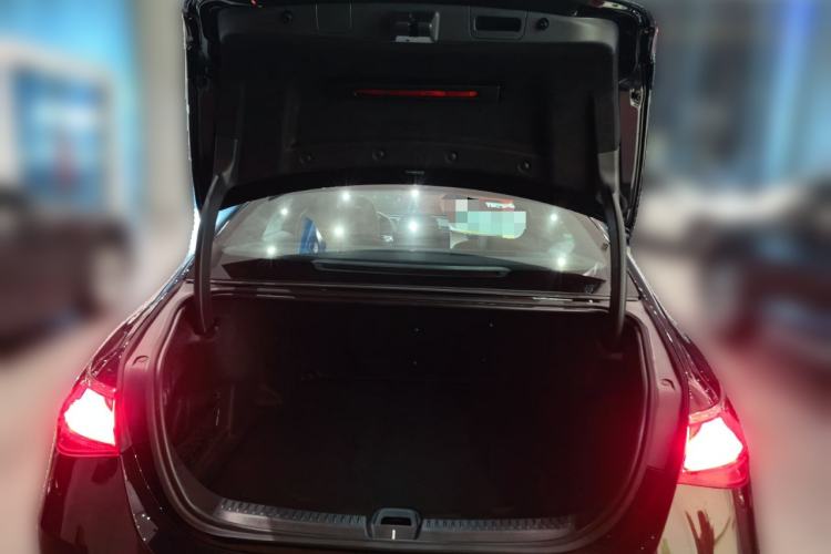 Used Mercedes-Benz E-Class 2026 E 260 L Classic Edition Trunk