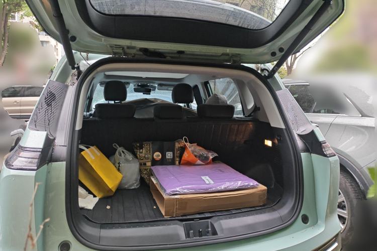 Used AION Y 2022 Plus 70 Tech Edition Trunk