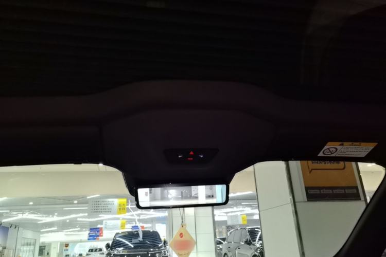 Used Avatr 06 2025 Ultra Pure Electric Edition Headliner