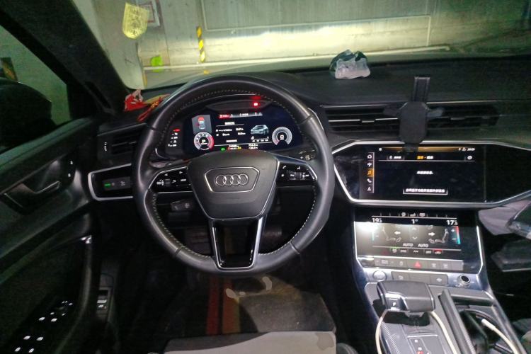 Used Audi A6L 2019 40 TFSI Luxury Dynamic Model Steering Wheel