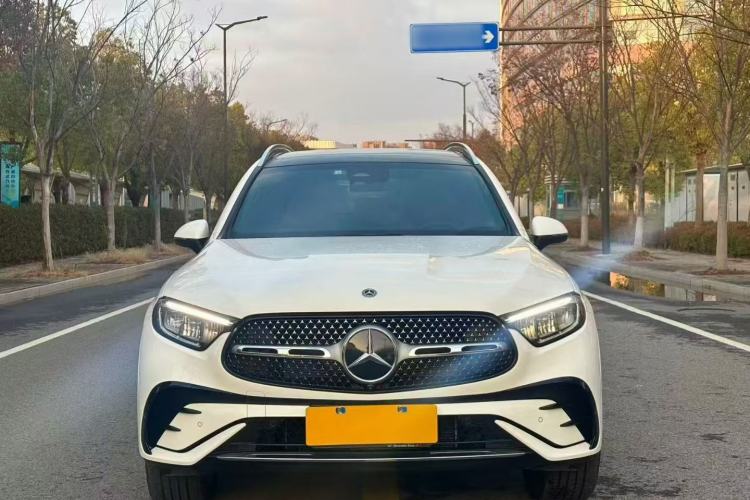 Used Mercedes-Benz GLC 2025 Refreshed GLC 300 L 4MATIC Dynamic Version 5 Seats Exterior 1