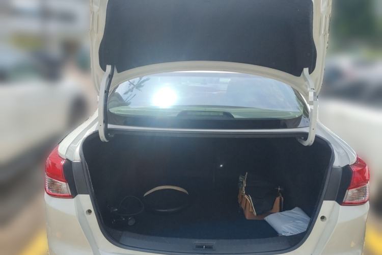 Used Nissan Lannia 2016 1.6L CVT Smart Cool Edition Trunk