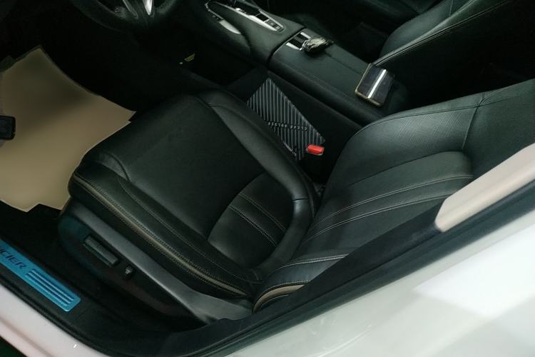 Used Honda Avancier 2020 240TURBO Two-Wheel Drive Premium Edition Left Front Seat