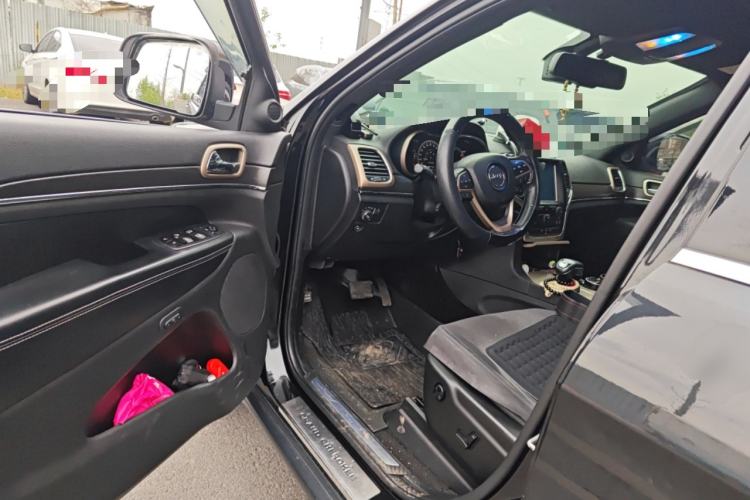 Used Jeep Grand Cherokee 2015 3.0L Comfort Navigation Edition