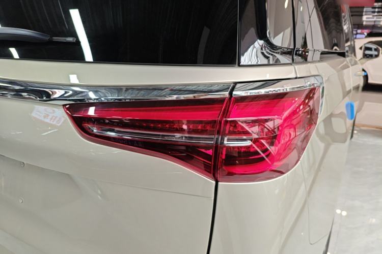 Used Buick GL8 2023 ES Lu Zun Deluxe Model
