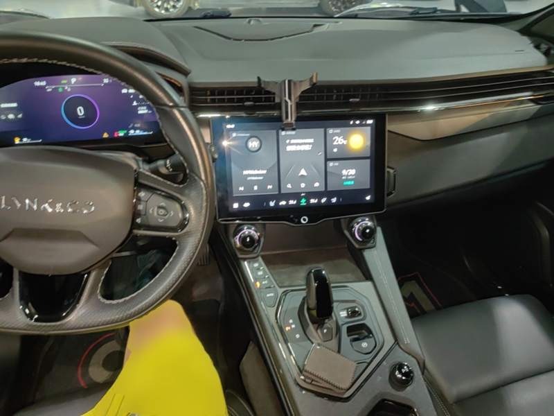 Used Lynk & Co 01 EM-P 2021 1.5TD PHEV Halo — 9