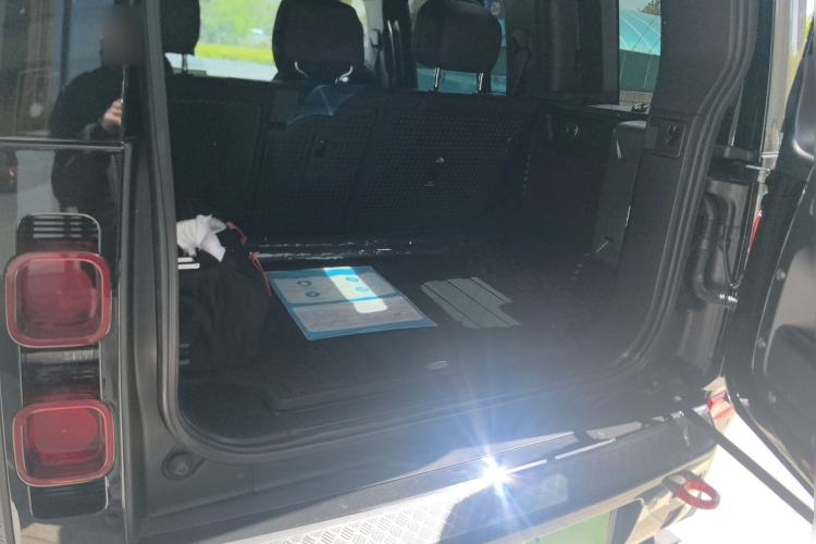 Used Land Rover Defender 2025 110 3.0T P400 Dark Edition