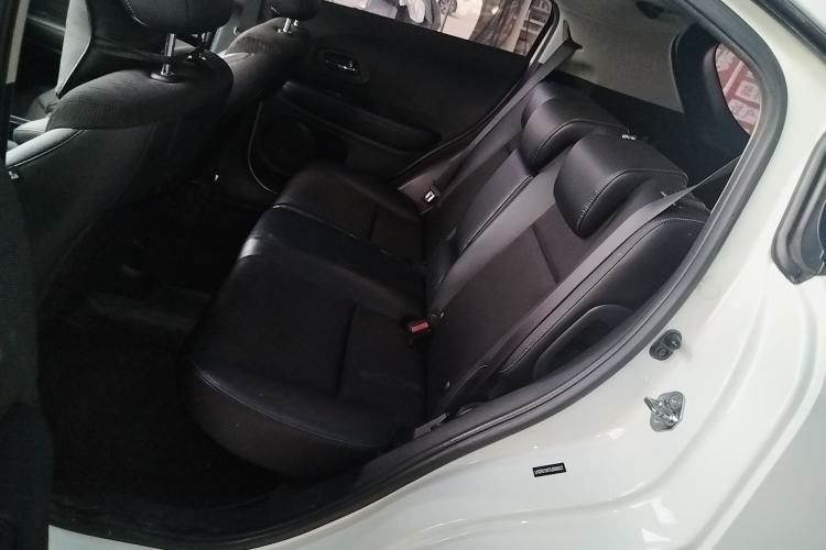 Used Honda Vezel 2020 1.5L CVT Pioneer Edition Left Rear Seat