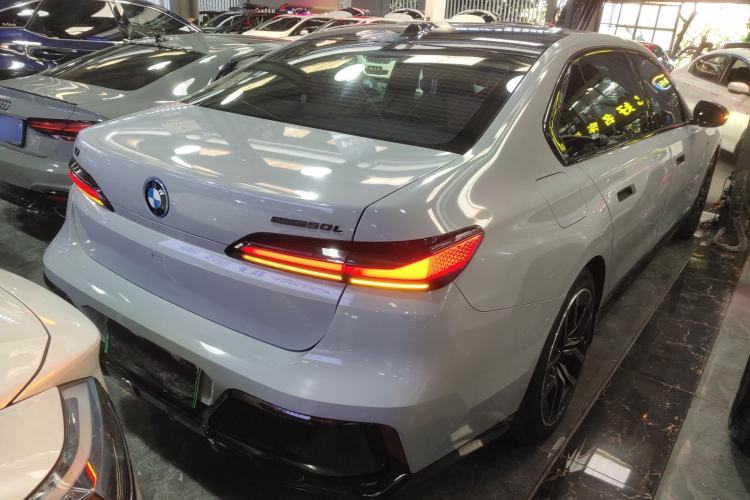 Used BMW i7 2023 eDrive50L Leading M Sport Package
