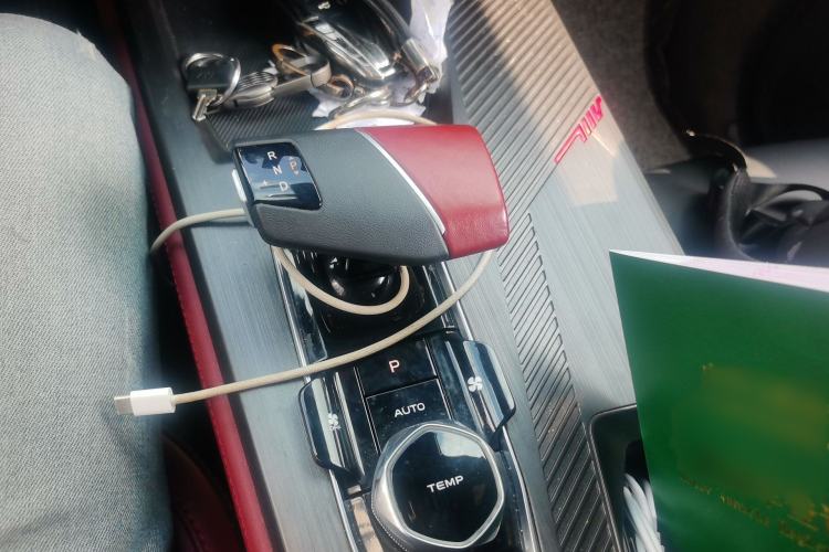 Used CHANGAN OSHAN Z6 2023 Blue Whale 1.5T DCT Smart Luxury Model
