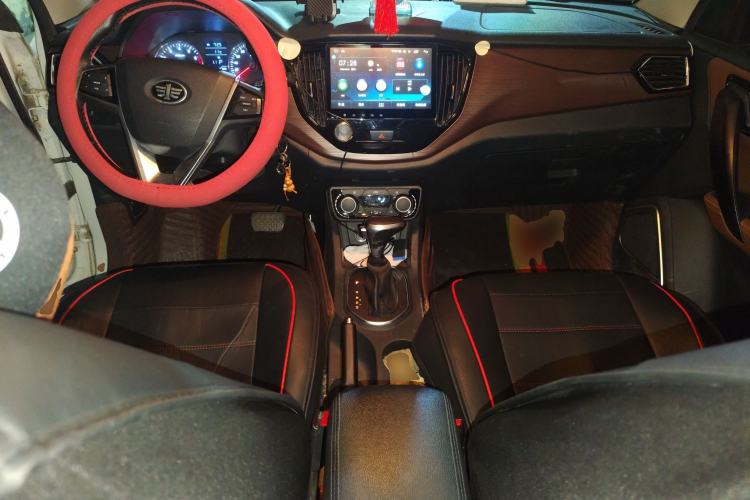 Used FAW Senya R7 2016 1.6L Automatic Luxury Model
