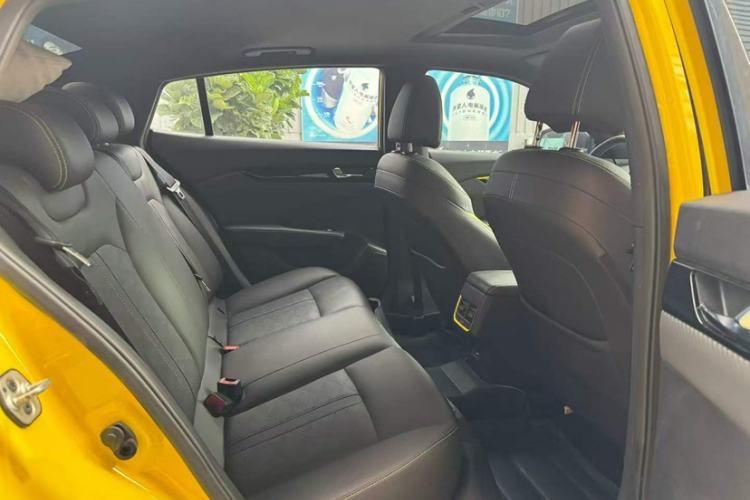 Used Dongfeng Aeolus Yixuan 2021 230T Automatic Hunter Edition Interior 1