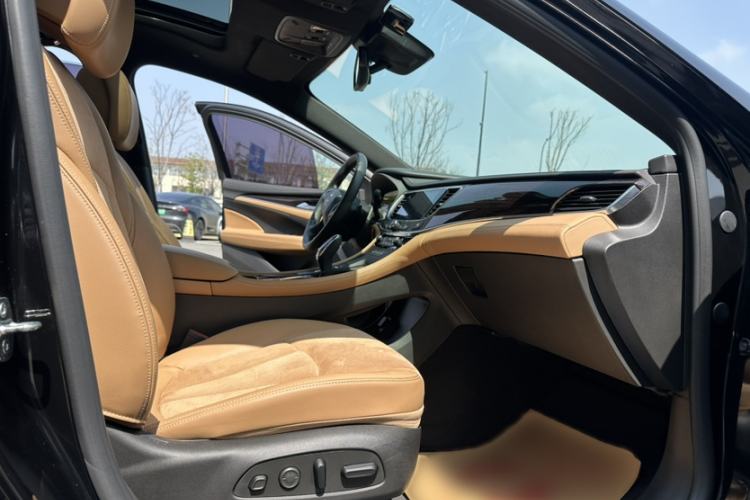 Used Buick LaCrosse 2018 20T Luxury Model
