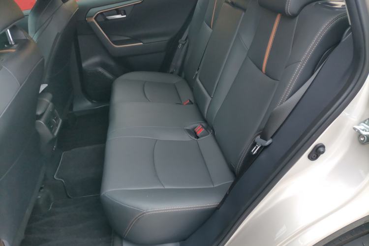 Used Toyota Wildlander 2024 2.0L CVT Two-Wheel Drive Urban Edition Left Rear Seat