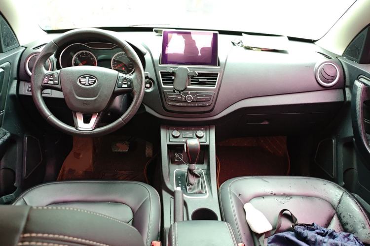 Used Bestune X40 2017 1.6L Automatic Prestige Edition
