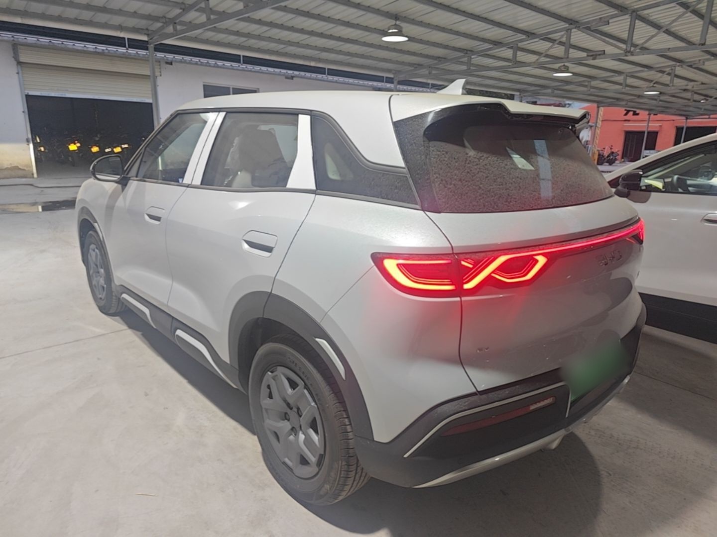 BYD Yuan UP 2025 Model 301KM Leading Version — снимка 4
