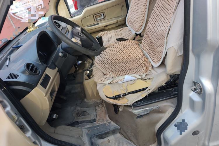 Used Dongfeng Xiaokang C37 2012 1.4L Standard Edition DK13-06
