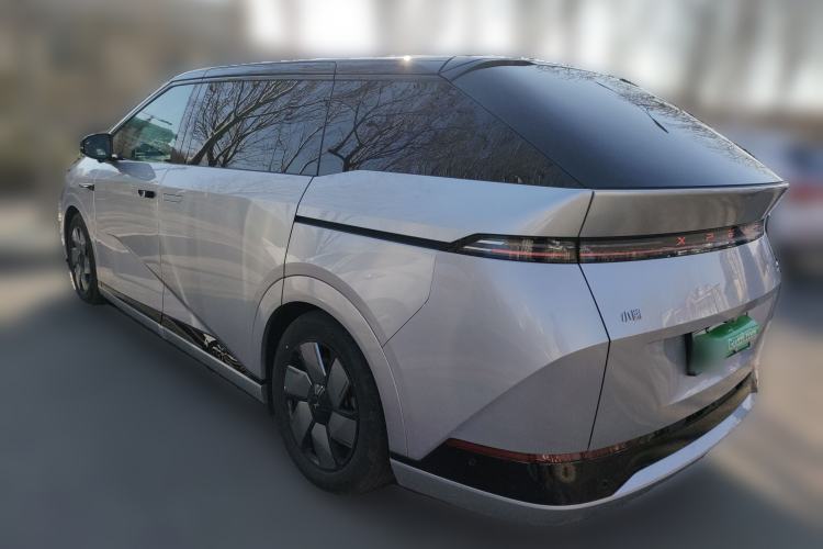 Used XPeng X9 2024 702 Ultra-Long Range Pro
