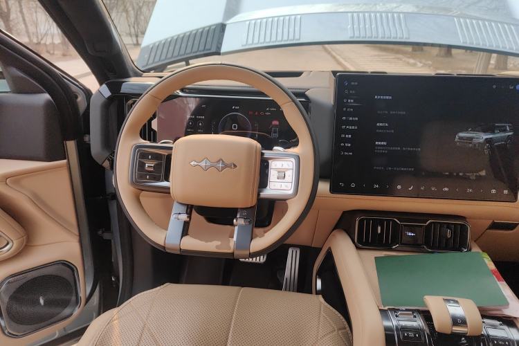 Used Formula Leopard 8 2025 Smart & Brave Flagship Edition 7 Seats