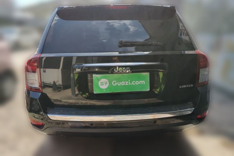 Used Jeep Compass 2013 2.4L four-wheel drive luxury version
