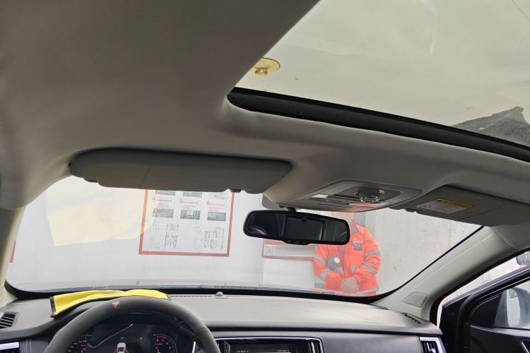 Used Roewe RX5 2016 30T Two-Wheel Drive Automatic Internet Smart Edition