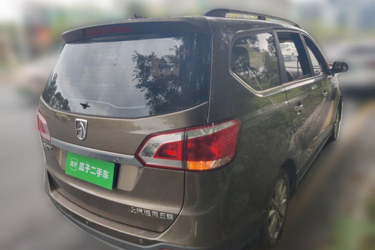 Used Baojun 730 2014 1.5L manual Comfort ESP version 7 seats Rear Right 45 Deg