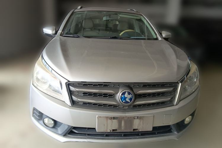 Used Venucia T70 2015 2.0L CVT Smart Choice Edition Front