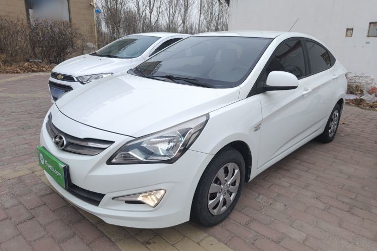 Used Hyundai Verna (older generation) 2014 1.4L Manual Smart GLS Trim
