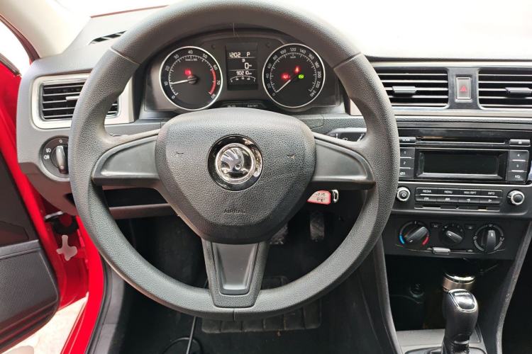 Used Skoda Rapid Spaceback 2014 1.6L Automatic Enjoyment Edition Steering Wheel