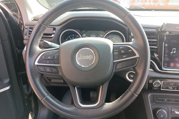 Used Jeep Grand Commander 2018 2.0T Four-Wheel Drive Premium Navigation Version China V
