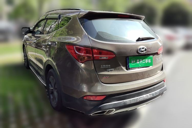 Used Hyundai Santa Fe 2013 2.4L Automatic Two-Wheel Drive Smart Version