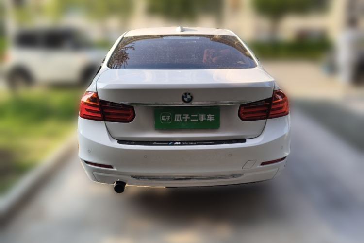 Used BMW 3 Series 2014 320Li Luxury Design Package
