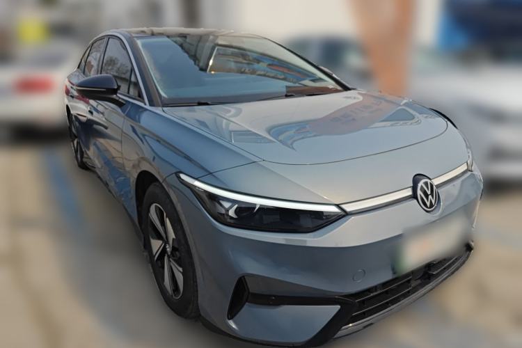 Used Volkswagen ID.7 VIZZION 2024 AIR model Front Right 45 Deg