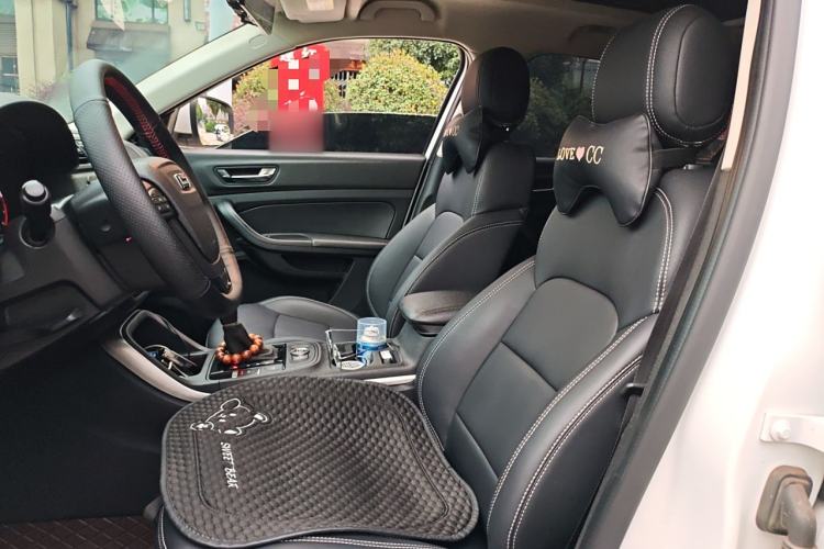 Used Qoros 5 2017 1.6T Automatic Leading Model
