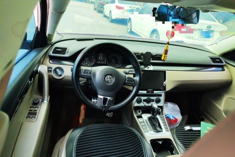 Used Volkswagen Magotan 2015 1.8TSI Luxury Model Steering Wheel