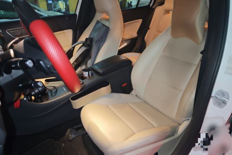 Used Mercedes-Benz GLA 2015 GLA 220 4MATIC Fashion Model