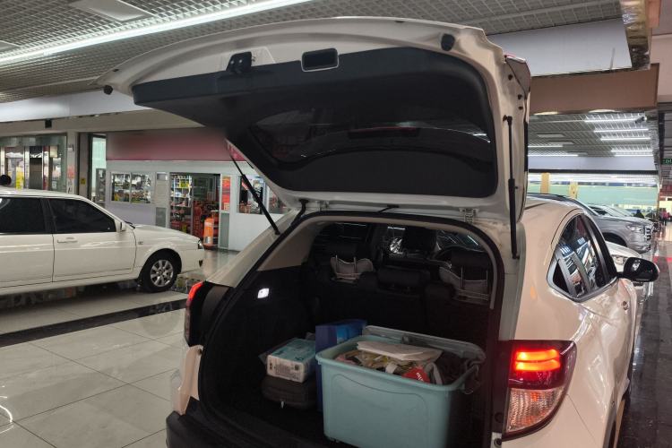 Used Honda Vezel 2020 220 TURBO CVT Luxury Edition
