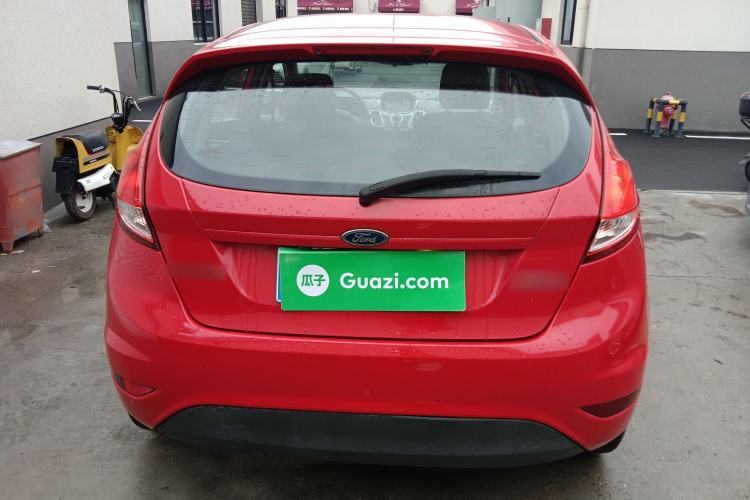 Used Ford Fiesta 2013 Hatchback 1.5L Manual Fashion Edition
