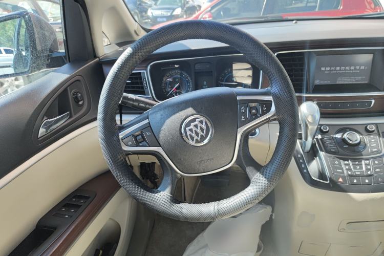Used Buick GL8 2014 3.0L GT Luxury Business Haoya Edition Steering Wheel