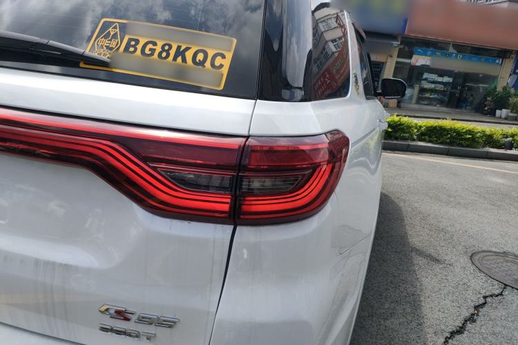 Used CHANGAN CS95 2019 2.0T Four-Wheel Drive Luxury Version Right Rear Taillight