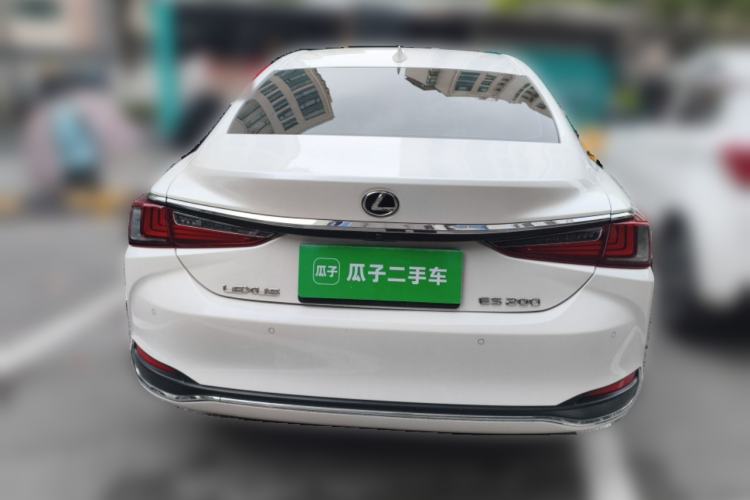 Used Lexus ES 2020 200 Excellence Edition

