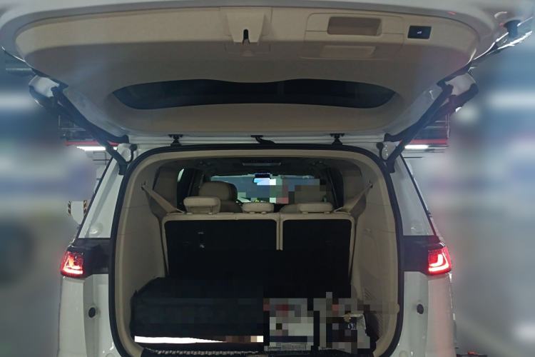 Used VOYAH Dream 2024 PHEV Ultra-Long Range Flagship Edition
