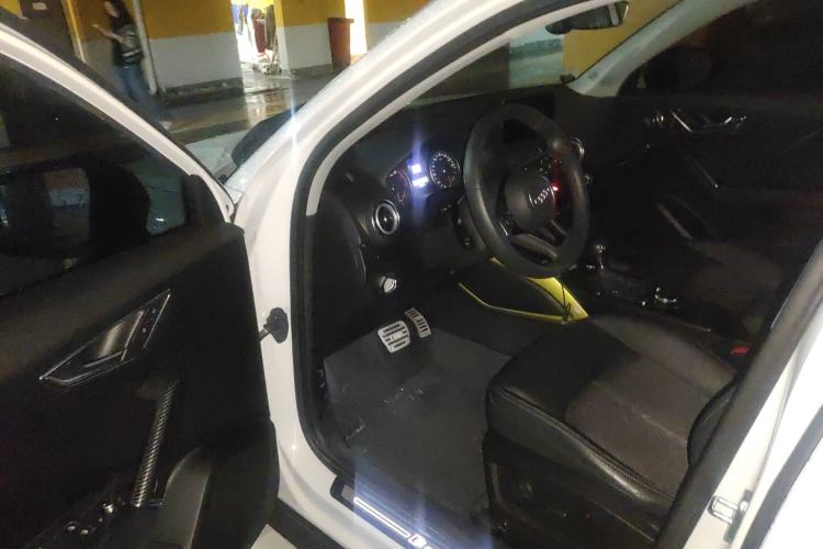 Used Audi Q2L 2018 35 TFSI Fashion Dynamic Version China VI Emission Standard Driver Seat