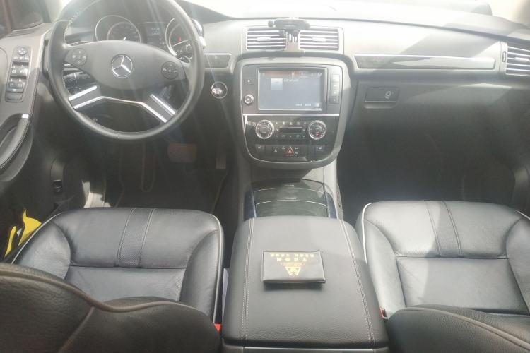 Used Mercedes-Benz R-Class 2017 R 320 4MATIC Business Edition Prestige Model