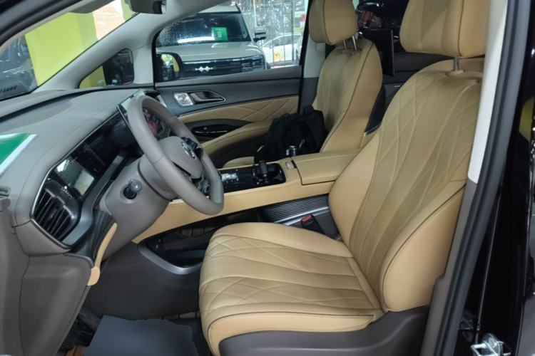 Used Denza D9 2022 DM-i 970 Four-Wheel Drive Prestige Model